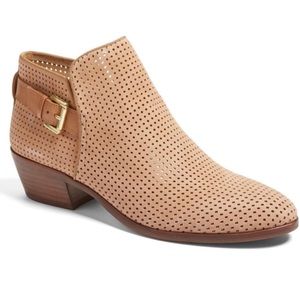 Sam Edelman Perforated Bootie SZ 7.5